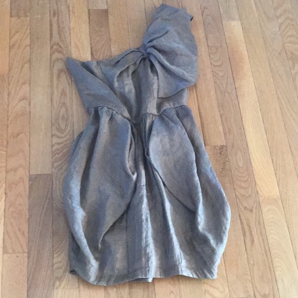 Topshop Dresses & Skirts - Copper off shoulder mini dress!